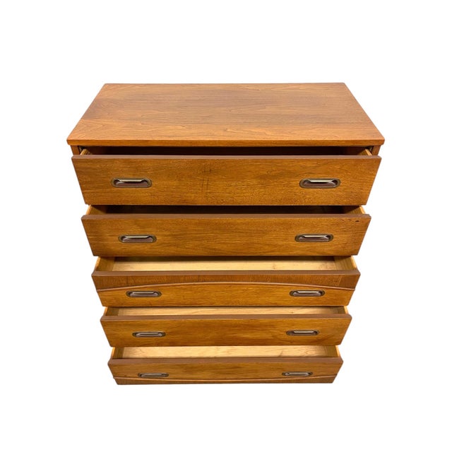 1970s Mid-Century Modern Matching Dresser Set by Hooker Furniture - 9-Drawer Low Dresser & 5-Drawer Highboy For Sale In Seattle - Image 6 of 11