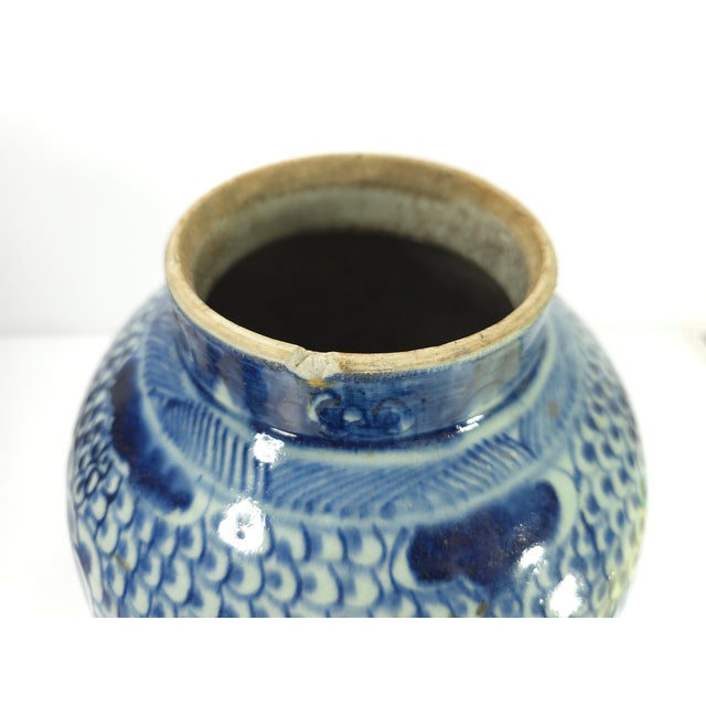 Chinese Blue & White Vase With Large Bird Decoration For Sale In New York - Image 6 of 8