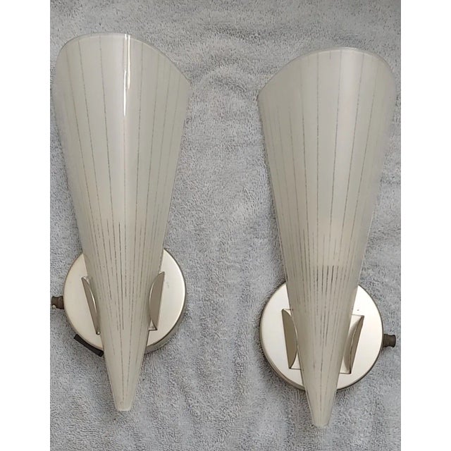 Mid-Century Modern Mid-Century Lightolier Wall Sconces, Gold White and Clear - a Pair For Sale - Image 3 of 4