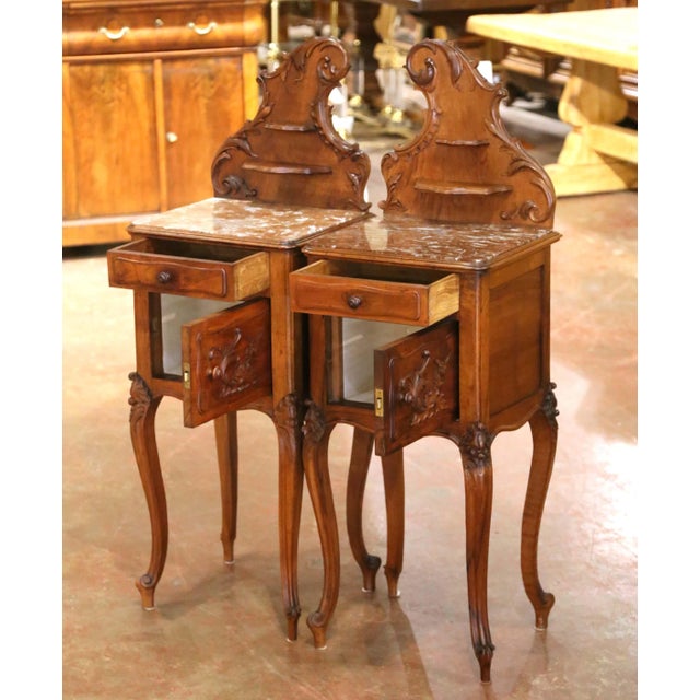 Pair of Early 20th Century French Louis XV Walnut Marble-Top Bedside Tables For Sale - Image 4 of 10