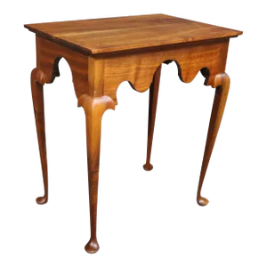 Queen Anne Bench-Made Side Table