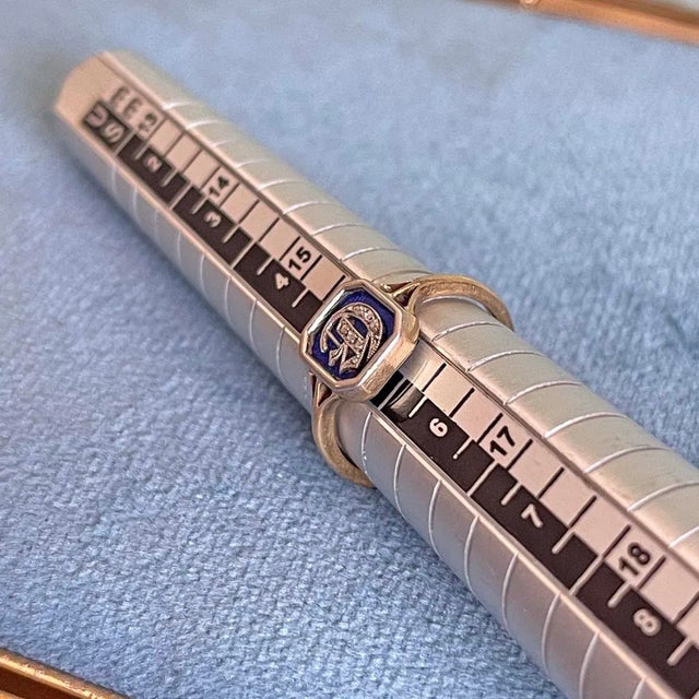 Platinum Early 20th Century Edwardian Diamond 'D" Initial Ring 18k Platinum Size 5.5 For Sale - Image 8 of 8