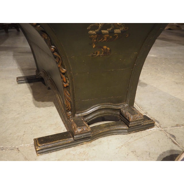 Rare 18th Century English Lacquered Curricle Gig Seat With Coat of Arms For Sale In Dallas - Image 6 of 18