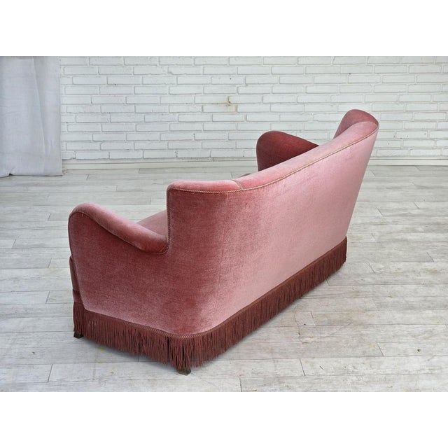 1960s Danish 2-Seater Sofa in Pink Velour and Oak, 1970s For Sale - Image 5 of 18