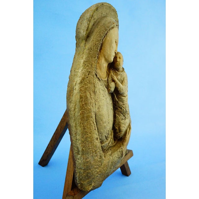 1950s 20th Century Terracotta Sculpture of Madonna and Child by Francesco Prosperi, Assisi, Italy For Sale - Image 5 of 18
