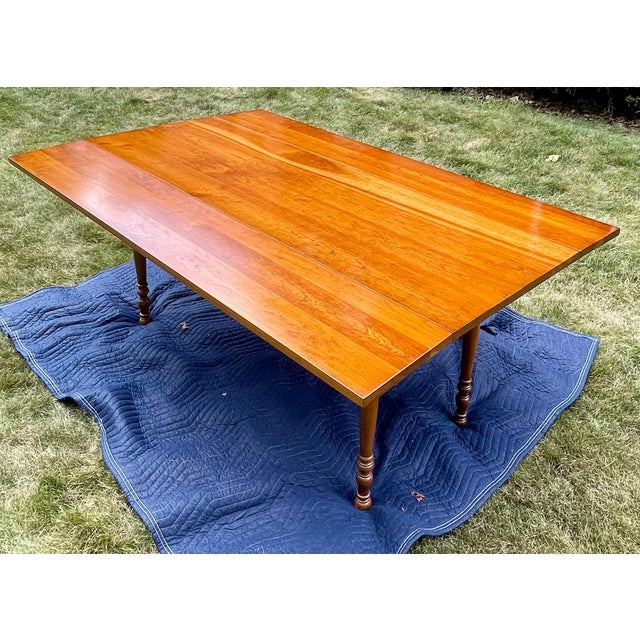 L. & J.G. Stickley, Inc. Vintage 1960 Mid-Century Leopold Stickley Solid Cherry Drop-Leaf Harvest Dining Table For Sale - Image 4 of 15