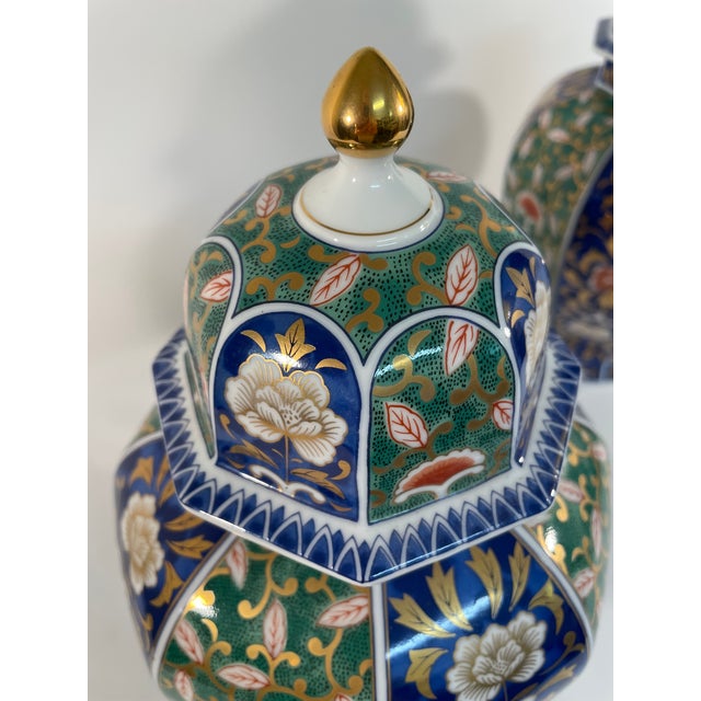 1970s Japanese Otagiri "Kushan Kiln" Lidded Ginger Temple Jars - A Pair For Sale - Image 12 of 17