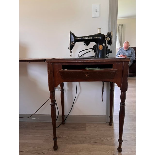 Singer & Sons Vintage 1930s Singer Electric Sewing Machine in Original Wooden Cabinet With Extension Leaf For Sale - Image 4 of 16