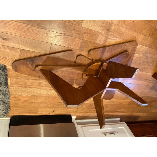 1950s José Zanine Caldas (Attributed) Biomorphic Constructionist Interlocking Plywood Coffee Table For Sale - Image 9 of 10