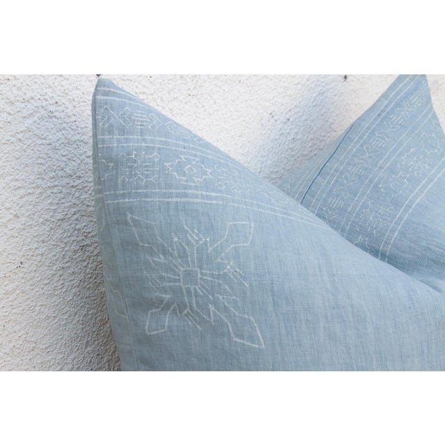 Large 24" Powder Blue Jaipur Blockprint Linen Pillow Cover For Sale - Image 4 of 7