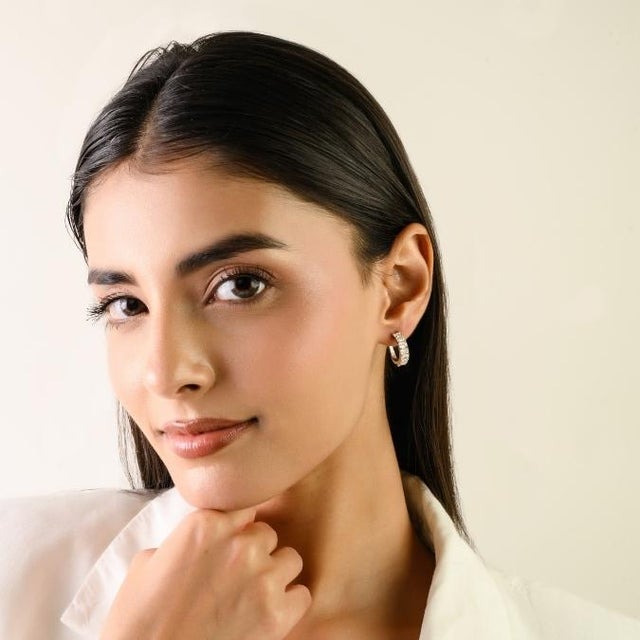 Metal VRJewels 18k White Gold 3.11 Carat Natural Diamond Baguette Earrings- A Pair For Sale - Image 7 of 13