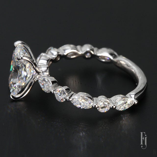 14k White Gold & 2ct Radiant Lab-Grown Diamond Engagement Ring - Ring Size 6.25 For Sale - Image 4 of 4