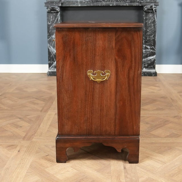 Nvin0615 Vintage Kittinger Gentlemans’ Chest For Sale - Image 15 of 15