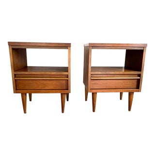 1960s Mid Century Modern Bassett Nightstands - a Pair For Sale