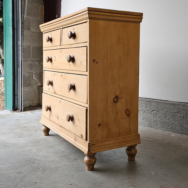 Farmhouse Antique English Pine Dresser Chest of Drawers - Circa 1870 For Sale - Image 3 of 9