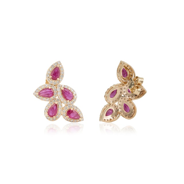 Luxury 14k Yellow Gold 1.83ct Pear Ruby Diamond Floral Stud Earrings- A Pair For Sale - Image 4 of 13