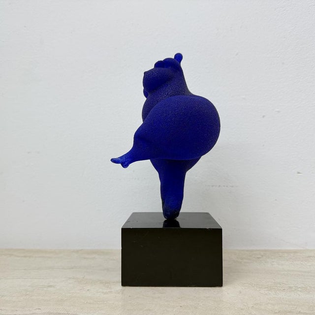 Abstract Women Sculpture by Kjell Engman for Kosta Boda, 1980s For Sale - Image 9 of 18