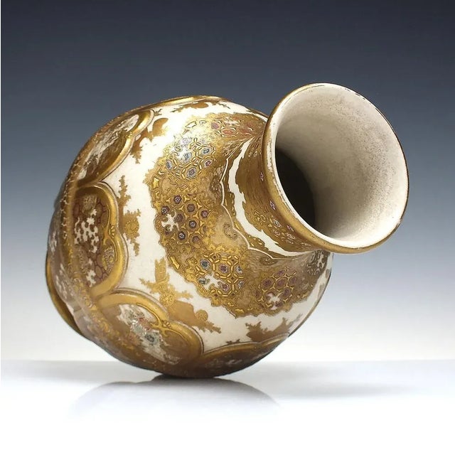 Antique 19th Century Japanese Satsuma Vase, 1890 For Sale - Image 3 of 9