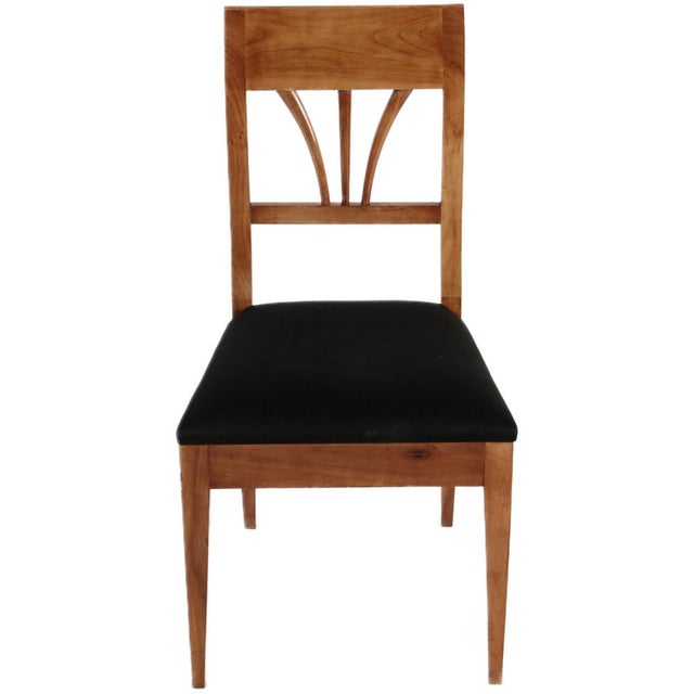 Early 19th Century Antique Biedermeier Chairs in Cherry Wood, 1820, Set of 4 For Sale - Image 5 of 18
