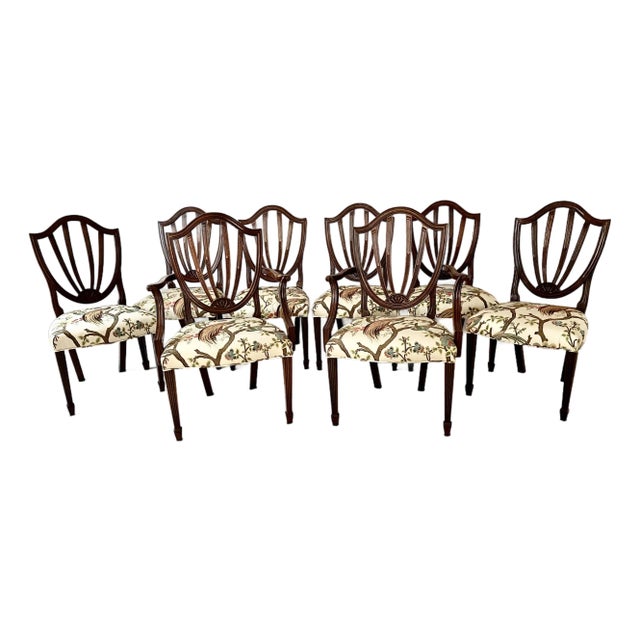 Baker Historic Charleston Collection Set of Eight Carved Shield-Back Chairs Excellent Mint Condition Late 20th Century For Sale