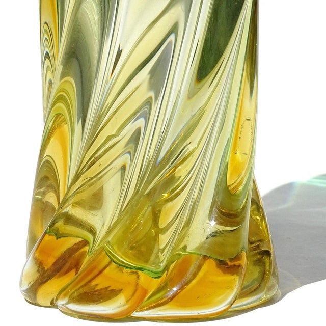 Vintage Murano Sommerso Green Golden Yellow Italian Art Glass Decorative Ribbed Swirl Flower Vase For Sale In Orlando - Image 6 of 7