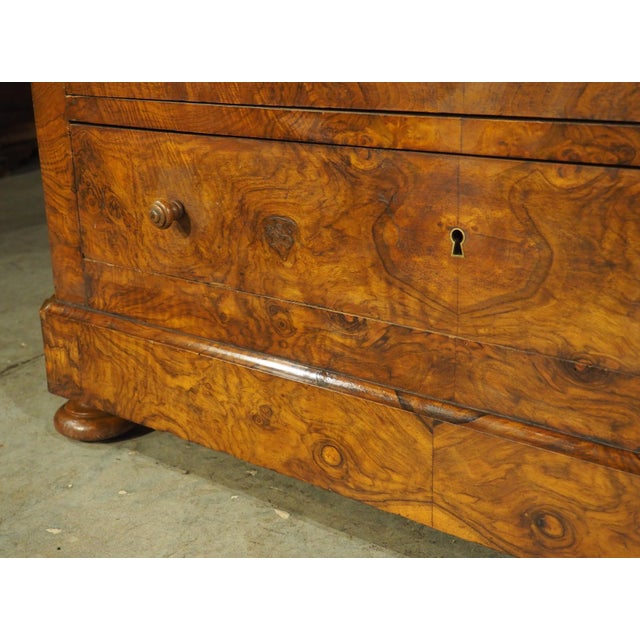 Antique French Burl Walnut Louis Philippe Style Commode White Carrara Marble Top, Late 1800s For Sale - Image 9 of 18