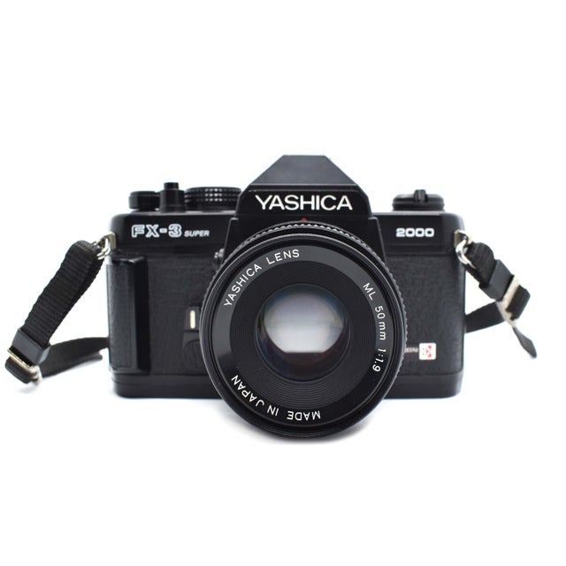 Mid-Century Modern Mid Century Modern Manual Yashica Fx-3 Super 2000 SLR Film Camera With Yashica ML 50mm Lens For Sale - Image 3 of 6
