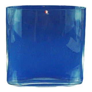 20th Century Scandinavian Modern Vase with an Ellipsoidal Section in Transparent Glass by Tapio Wirkkala, Finland, 1960s For Sale