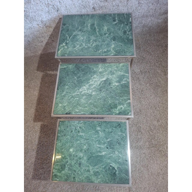 Green Nesting Tables in Green Marble and Metal, 1960s, Set of 3 For Sale - Image 8 of 13