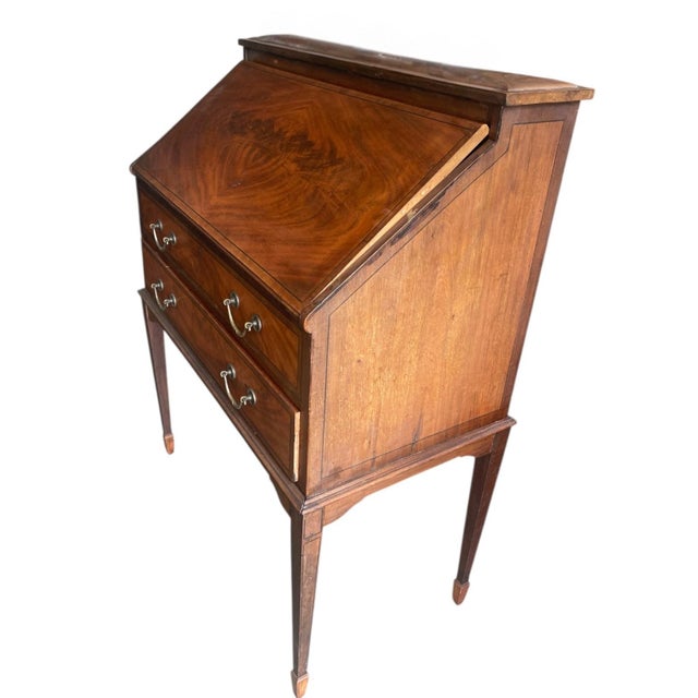 Hepplewhite 1980s Elegant Hepplewhite Style Inlaid Mahogany Slant-Front Bureau Desk For Sale - Image 3 of 7
