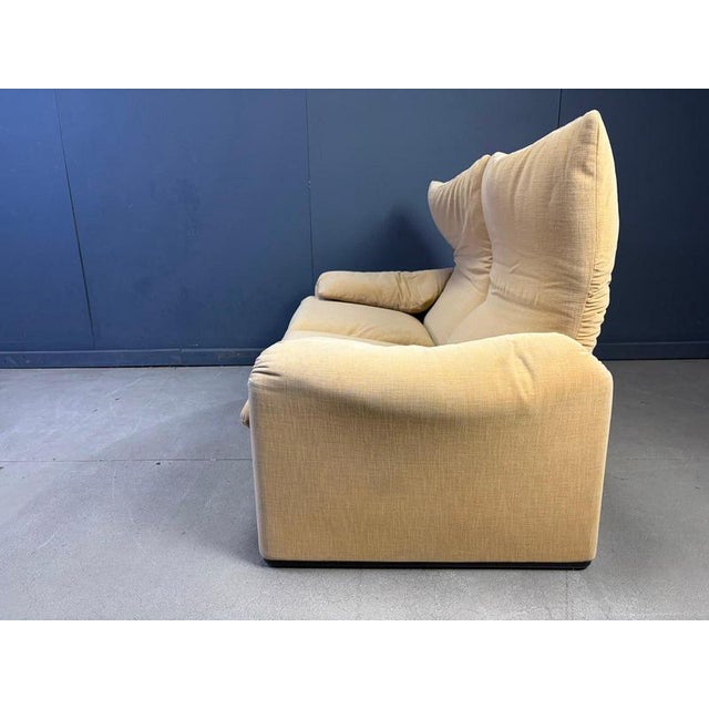 Maralunga Sofa by Vico Magistretti for Cassina, 1970 For Sale - Image 10 of 12