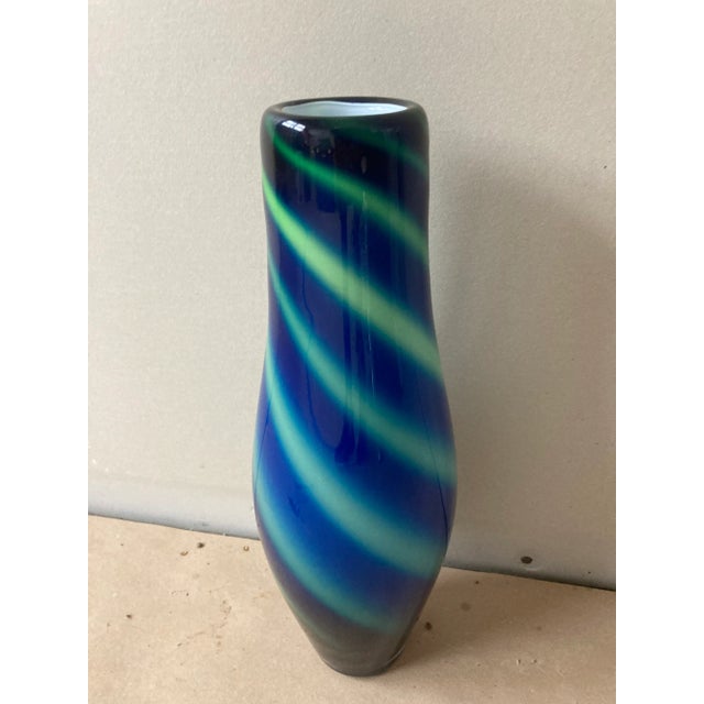 Glass 1960s Mid-Century Swirl Pop Art Vase For Sale - Image 7 of 7