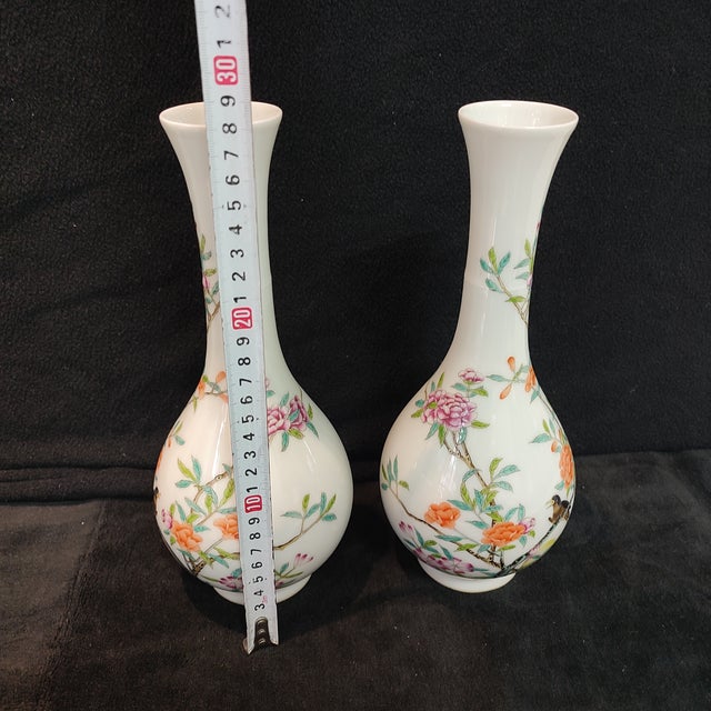 A Pair of Chinese Ceramic Vase,Qianlong Marked Famille Rose Porcelain Vase Hand Painted Flowers and Birds Pattern For Sale - Image 11 of 12