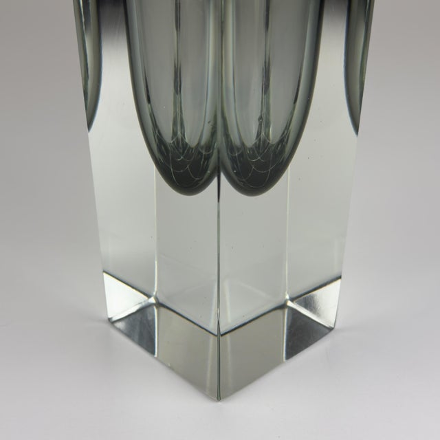 Sommerso Gray Murano Glass Vase, 1970s For Sale - Image 7 of 18