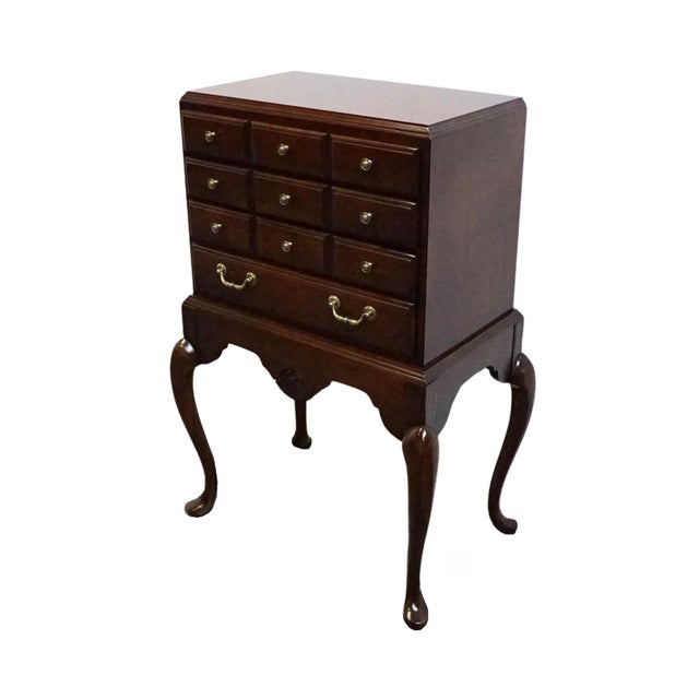 Traditional Thomasville Furniture Collector's Cherry Traditional Style 25" Silver Chest 10121-560 For Sale - Image 3 of 12