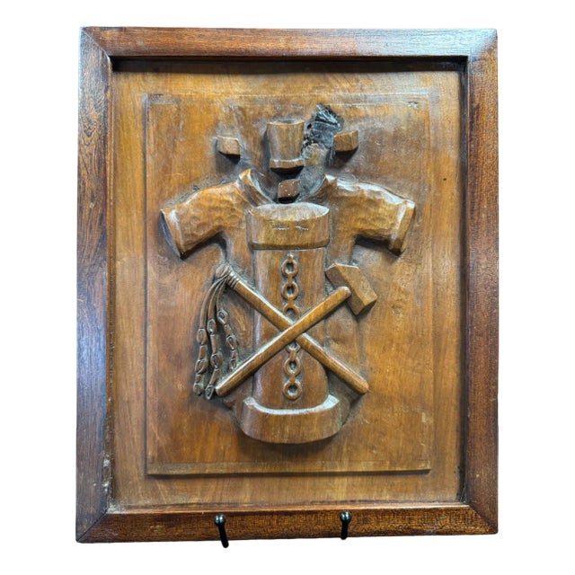 19th Century Craftsman's Sign Bas-Relief Sculpture in Wood, 1800s For Sale