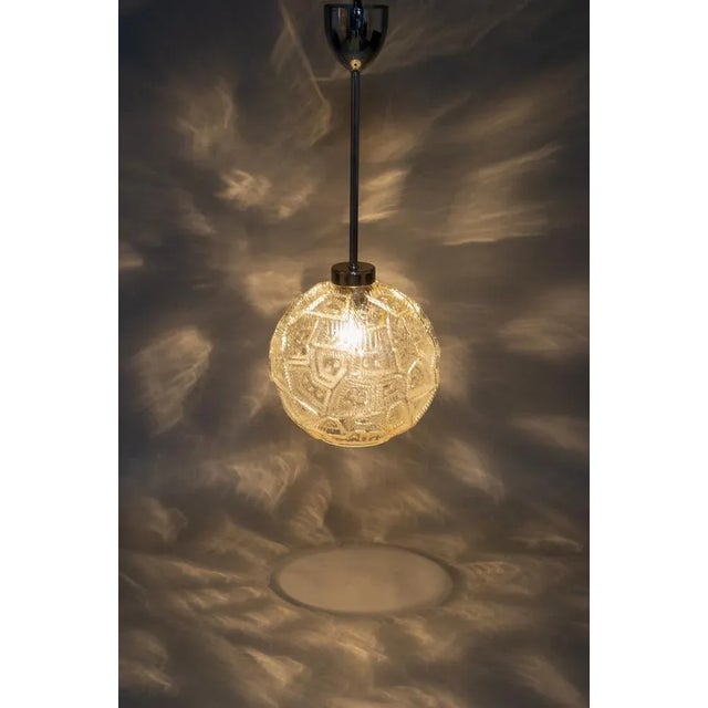 1970s Mid-Century Modern Glass & Chrome Pendant Light For Sale - Image 5 of 18