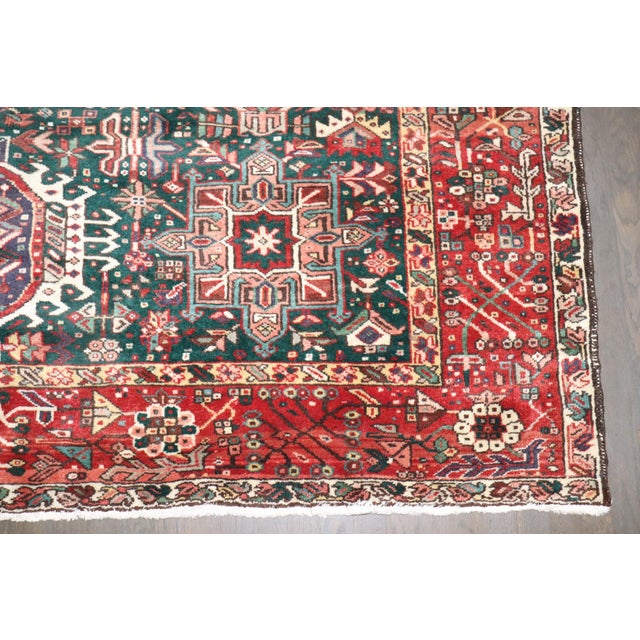 Emerald Green Vintage Persian Heriz rug no. 10949 For Sale In New York - Image 6 of 13