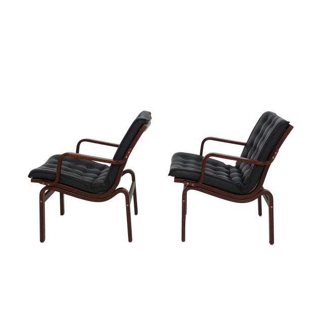 Contemporary Mid 20th Century Pair of Beech and Leather Lounge Chairs For Sale - Image 3 of 10