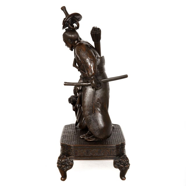 Japanese Meiji Period Bronze Okimono Sculpture of a Samurai, 19th Century For Sale - Image 4 of 18