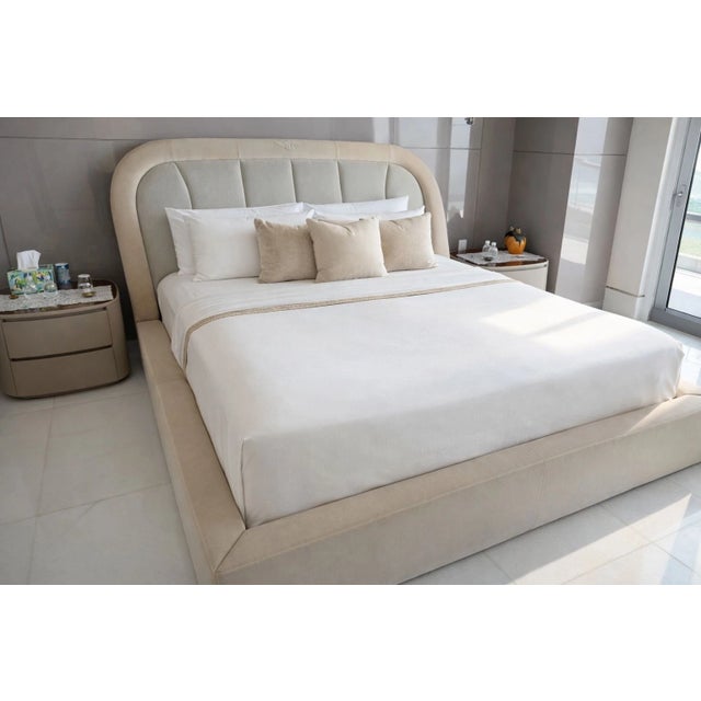 Gray Bentley Home 4-Piece King Bedroom Suite – Berkeley Bed, Pair of Harold Nightstands & Harold Chest For Sale - Image 8 of 14