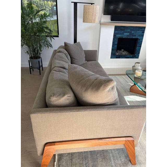 2020s Beautiful Verellen Attributed Sofa Handcrafted in North Carolina, Barely Used For Sale - Image 5 of 5