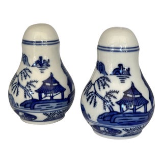 Chinoiserie Pagoda Motif Blue & White Salt & Pepper Shakers - A Pair For Sale