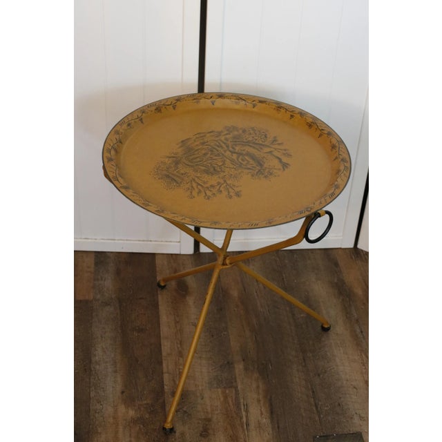 Mid-Century Italian Tole Tray Table in Yellow With Pastoral Figural Scene For Sale - Image 4 of 14