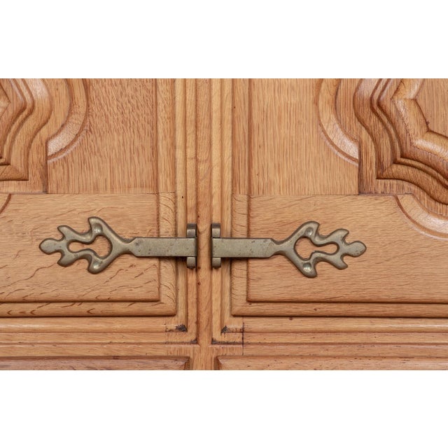 Large French Sideboard in Oak by Guillerme et Chambron for Votre Maison, 1960s For Sale - Image 17 of 18