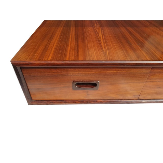 Mid-Century Modern Italian Wall Unit in Wood Brass and Painted Metal, 1960s For Sale - Image 9 of 18