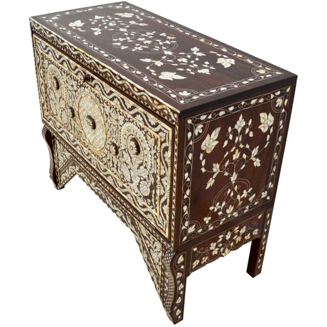 Vintage Hand-Carved Mother-Of-Pearl Inlaid Console Table & Mirror Set For Sale In New York - Image 6 of 13