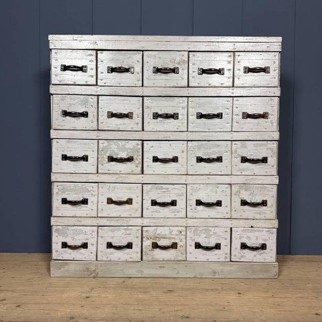 Workshop Chest of Drawers in Light Grey For Sale - Image 3 of 17