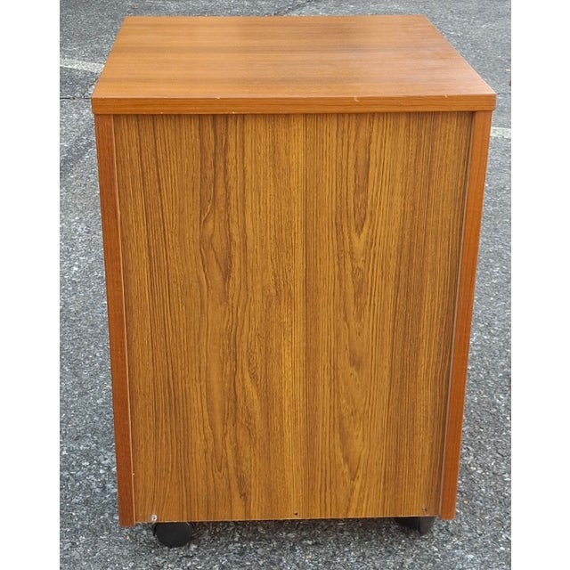 Wood Late 20th Century Scandinavian Modern Teak Three-Drawer Rolling Filing Cabinet For Sale - Image 7 of 9