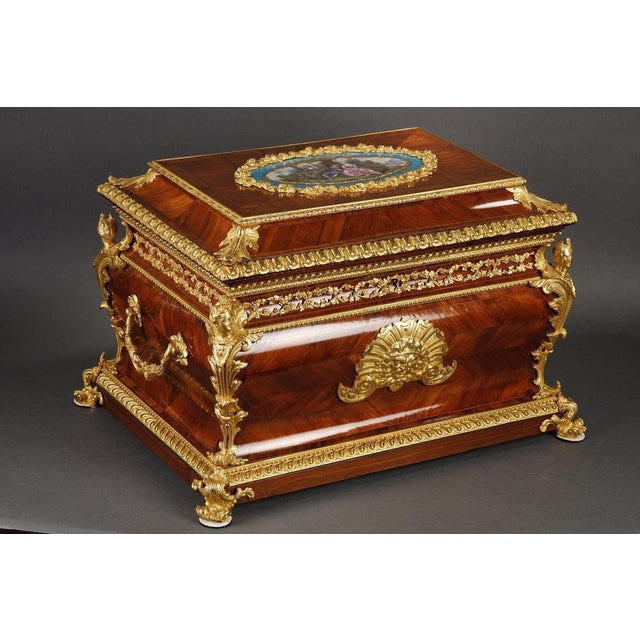 Large Louis XV Style Casket in Rosewood, Gilt Bronze and Porcelain, 1870 For Sale - Image 14 of 17